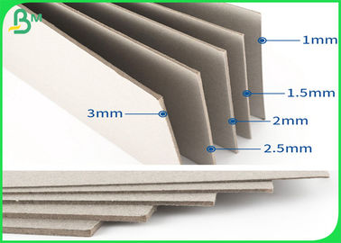 แผ่น Chipboard เยื่อกระดาษสีเทารีไซเคิลความแข็งแข็งแกร่ง 1.5 มม. Grey Paper