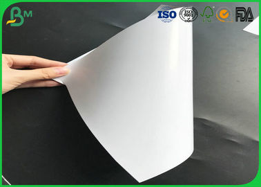 ความเรียบเนียน 80g - 135g กระดาษสองหน้าเคลือบด้วยกระดาษอาร์ตด้านความเงาสูงสำหรับการพิมพ์