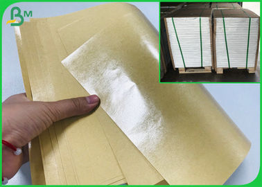 PE เคลือบคราฟท์กระดาษม้วนบรรจุภัณฑ์กระดาษแข็งคณะกรรมการ 200 กรัม 300 กรัม + 15 กรัมฟิล์มโพลี