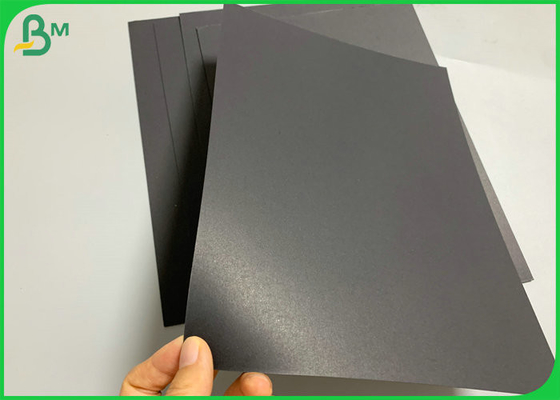 กระดาษการ์ดสีดำสองด้านขนาด 170 แกรม 300 แกรมสำหรับกรอบฟิลเตอร์ 70 ซม. x 100 ซม.