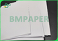 90GSM 140GSM กระดาษสีขาวไม่เคลือบสำหรับโบรชัวร์ 635 x 965 มม. พื้นผิวเรียบ