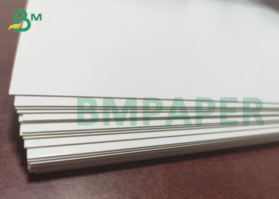 กระดาษแข็งสีขาวผิวเรียบด้านหนึ่งเคลือบปลอดภัยสำหรับบรรจุภัณฑ์อาหาร