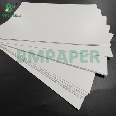 230 กรัม 250 กรัม GC2 โครงการเคลือบไอวอรี่สําหรับการเชิญแต่งงาน 720 x 1020 มม
