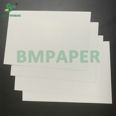 200 กรัม 215 กรัม GC1 กระดาษกระดาษรีไซเคิลสีขาวเคลือบดินขนาดใหญ่ สําหรับการทํากล่องอาหาร