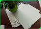 100% Virgin Wood เยื่อกระดาษ 300g กระดาษแข็งกระดาษม้วน / กระดาษงาช้างสำหรับปกหนังสือ