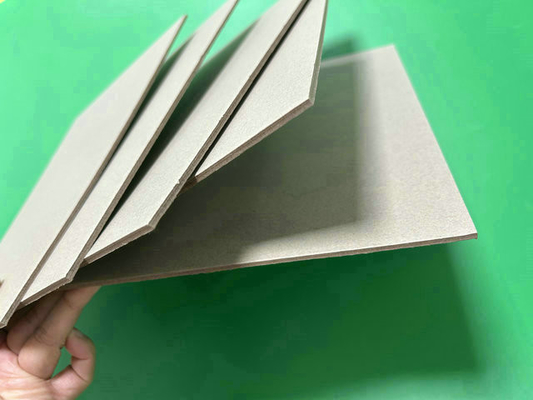 72 x 102cm 2mm 2.5mm ผิวเรียบ บอร์ดผงสีเทาสําหรับการทํากระดาษกล่อง