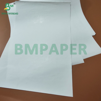 Jumbo Roll ขนาดใหญ่ 65gsm 90um กระดาษความร้อนสําหรับตราโลจิสติกส์ 600mm