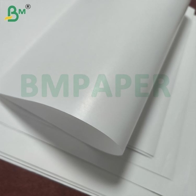 กระดาษศิลปะเคลือบด้านหนึ่งมีความสว่างสูง 70gsm สําหรับการใช้ในการติดป้าย