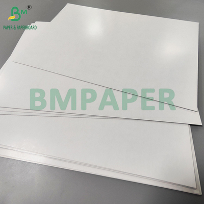 310 กรัม 330 กรัม กระดาษแกนดํา สําหรับไพ่โป๊กเกอร์ 23' x 29' ความละเอียดสูง