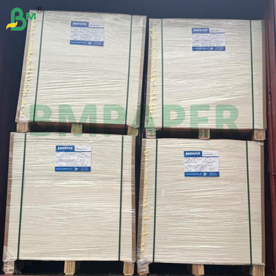 กระดาษการ์ดเกมความแข็งแรงสูง 300 Gsm ด้านสอง ขาวเคลือบ ดําเนิน 635 * 940 มม สําหรับการ์ด Stratch
