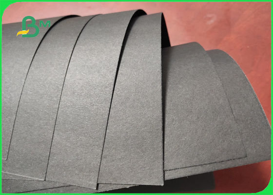 กระดาษแข็งสีดำหนา 300gsm รีไซเคิลสองด้าน 70 X 100 ซม. แผ่น