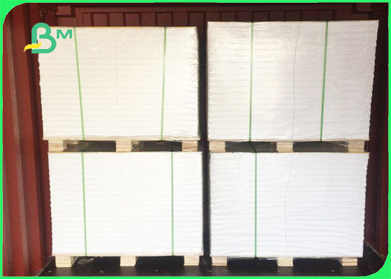 ม้วนกระดาษสีขาวเกรดอาหาร 50 - 60 แกรมกระดาษห่ออาหารในวัสดุที่ยั่งยืน