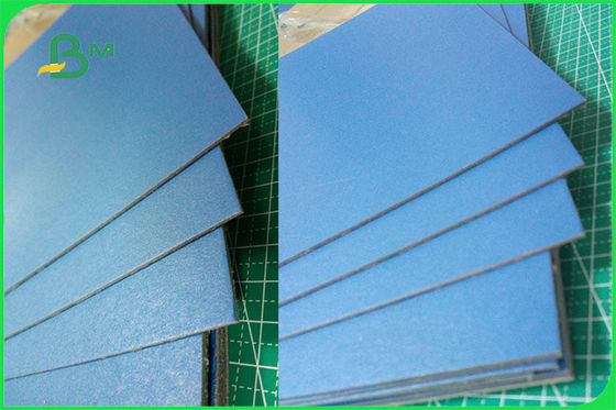 กระดาษแข็งเคลือบเงาสีสันสดใส FSC 2.0 มม. สำหรับกล่องของขวัญคริสมาสต์