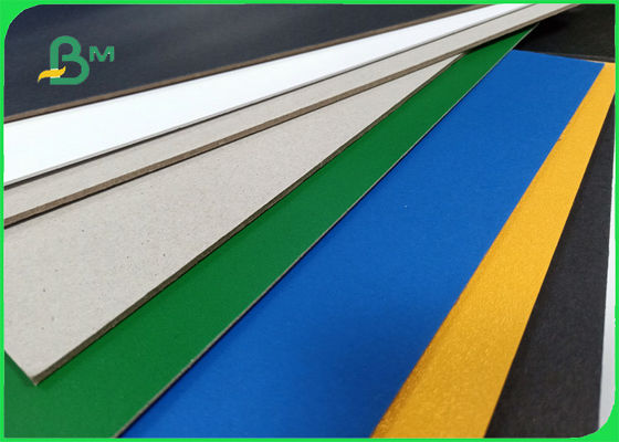 2.0 มม. FSC รีไซเคิลเยื่อกระดาษมันเงากระดาษแข็งสีสันสำหรับกล่องของขวัญ